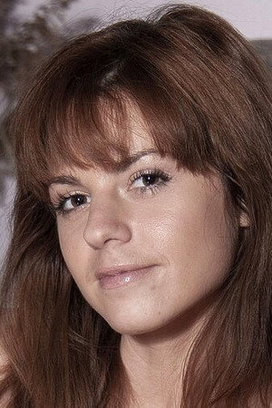 Lora Summer portrait