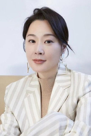 April Hou portrait