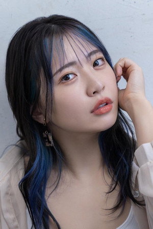 Chanyota portrait