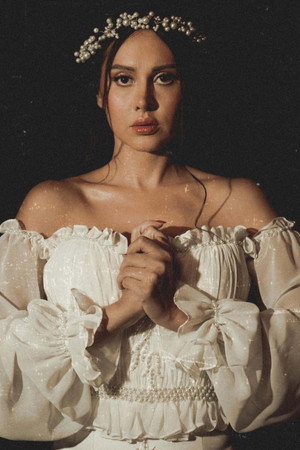 Yasmine Raeis portrait