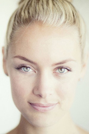 Rachel Skarsten portrait