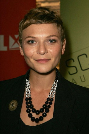 Leeanna Walsman portrait