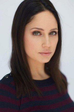 Catherine Antaki portrait
