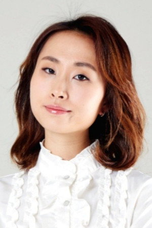 Lee Yoo-rin portrait