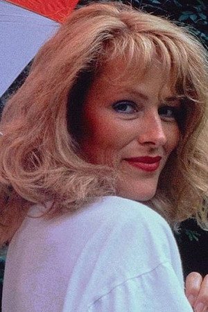 Suzanne Bjerrehuus portrait