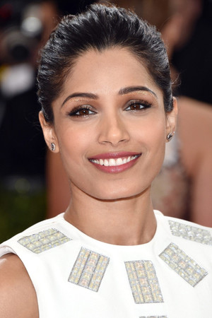 Freida Pinto portrait