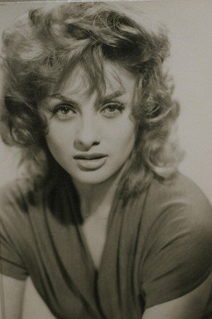 Milú portrait