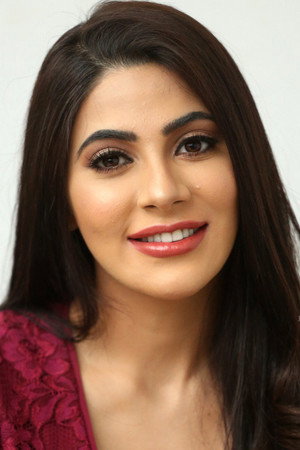Nikki Tamboli portrait
