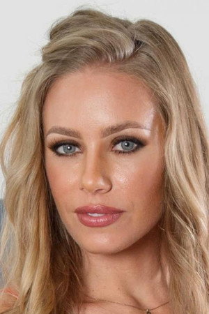 Nicole Aniston portrait