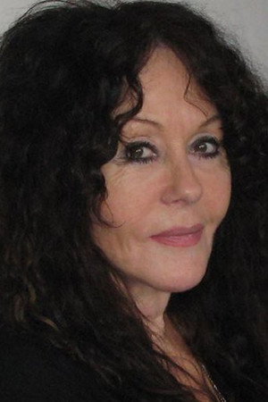 Isa Holm portrait
