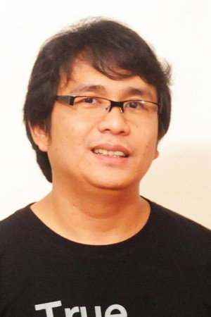 Mes de Guzman portrait