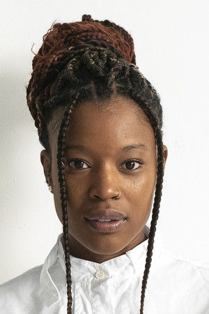 Cleo Diára portrait
