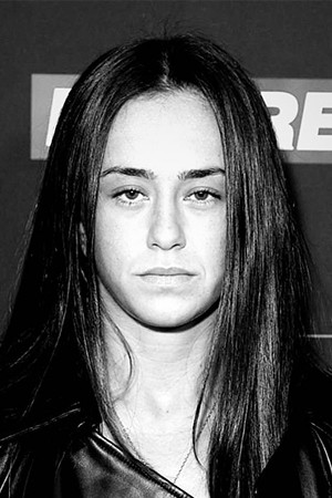 Maisey Rose Courtney portrait