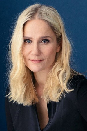 Laura Malmivaara portrait