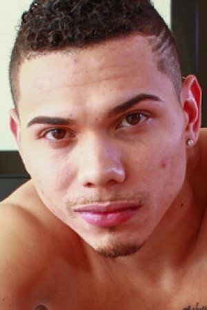Noel Rios portrait