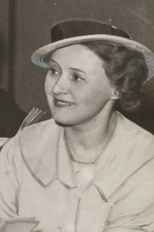 Lydia Opøien portrait