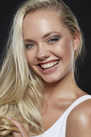 Ashley de Lange portrait
