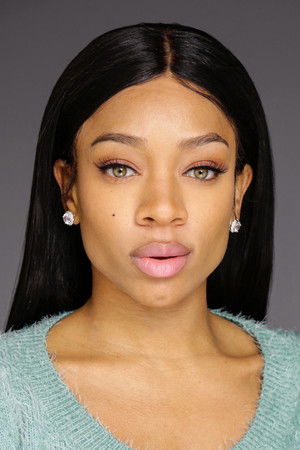 Lil Mama portrait