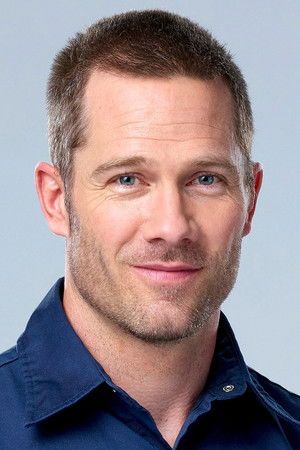 Luke Macfarlane portrait