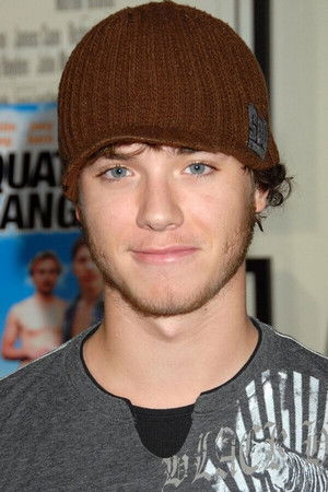 Jeremy Sumpter portrait