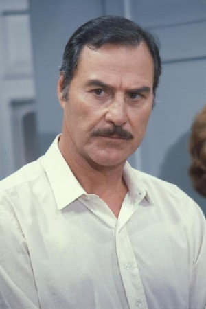 Leonardo Villar portrait