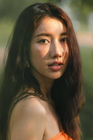 Thanwaporn Nasombat portrait