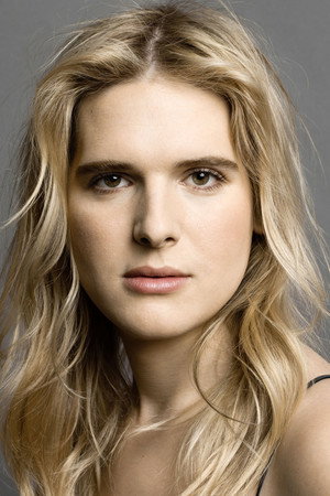 Hari Nef portrait
