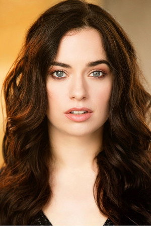 Lauren Elyse Taylor portrait