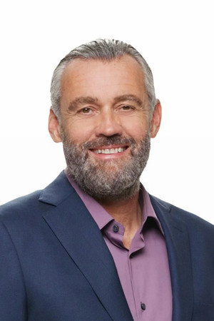 Simon Hill portrait