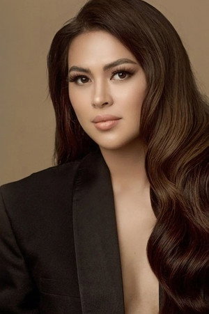 Precious Lara Quigaman portrait