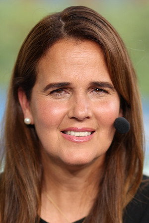 Mary Joe Fernández portrait