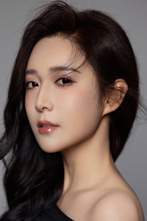 Ma Xiaozhe portrait