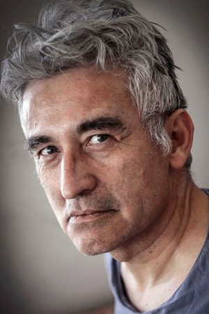 Jorge González portrait