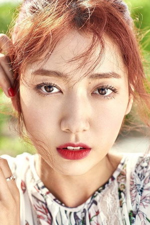 Park Shin-hye portrait