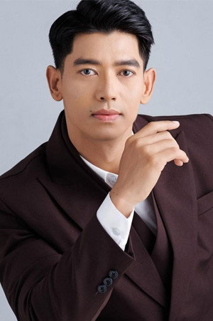 Nyi Htut Khaung portrait