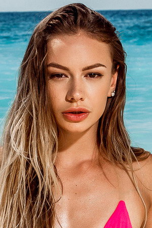 Naomi Swann portrait