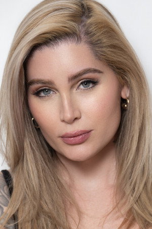Trace Lysette portrait
