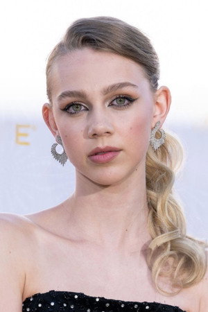 Elle Graham portrait