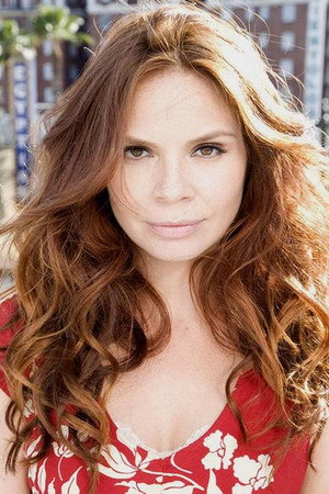 Esther Canata portrait