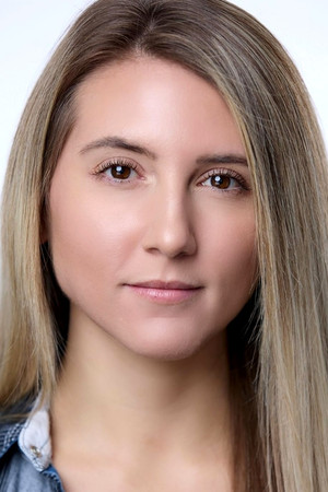 Ashlyn Alessi portrait