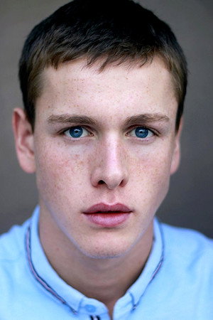 Harris Dickinson portrait