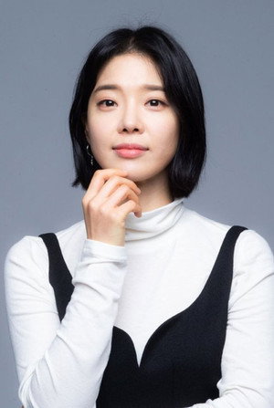 Lim Se-mi portrait