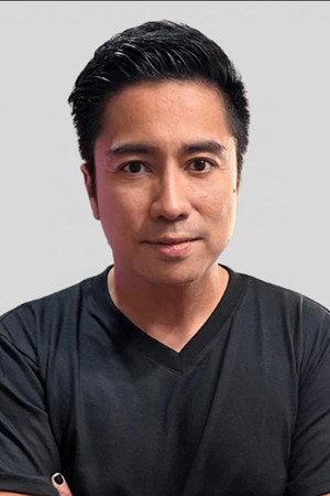 Paco Arespacochaga portrait