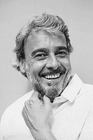 Alexandre Borges portrait