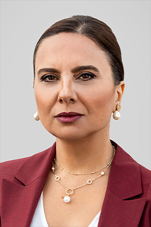 Goncagül Sunar portrait