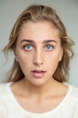 Ella Lily Hyland portrait