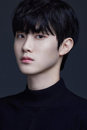Ahn Young-hoon portrait