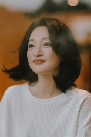 Zhou Xun portrait