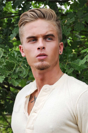 Felix Warner portrait
