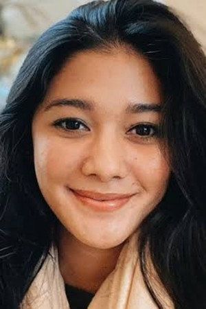 Naysila Mirdad portrait
